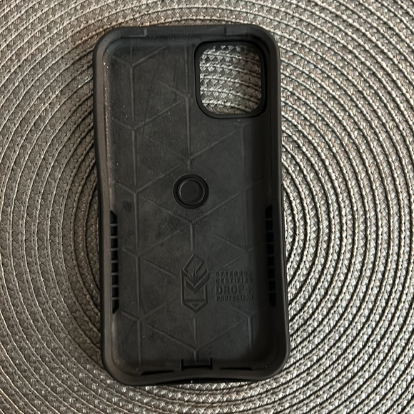 OtterBox defender screenless iPhone 11 black protection case - Picture 2 of 7